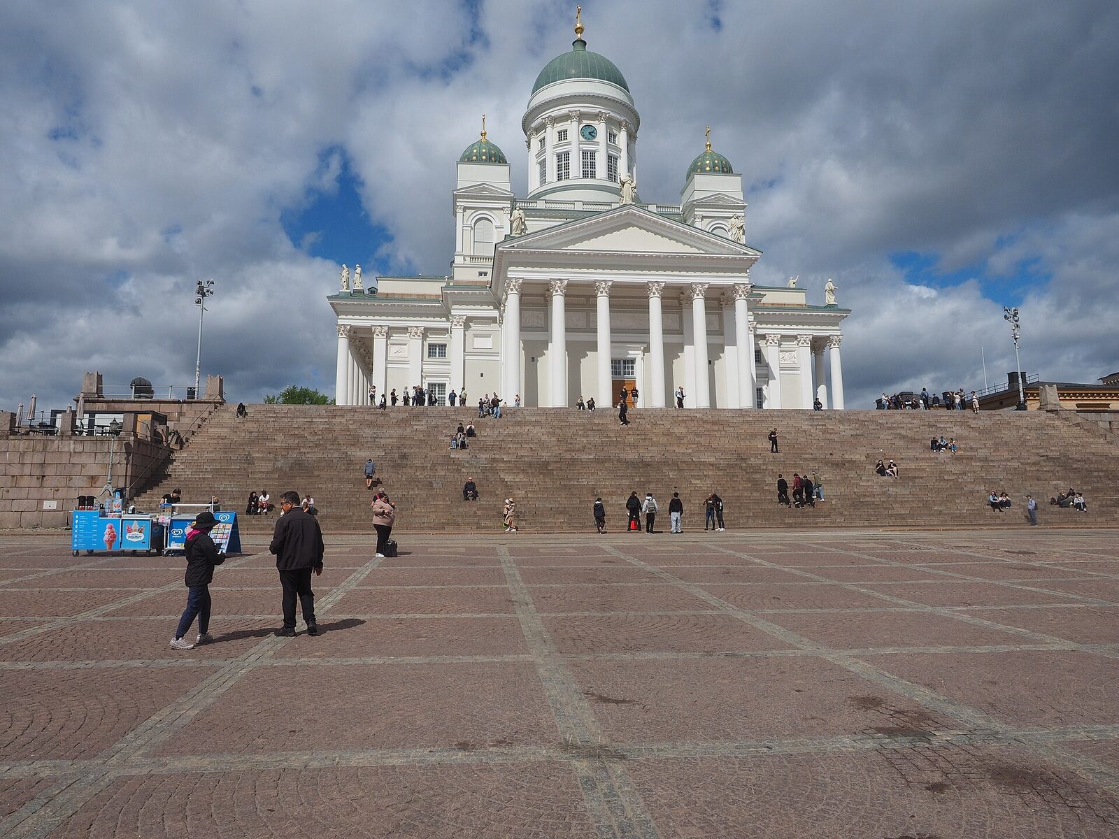 Helsinská katedrála nad Senátním náměstím